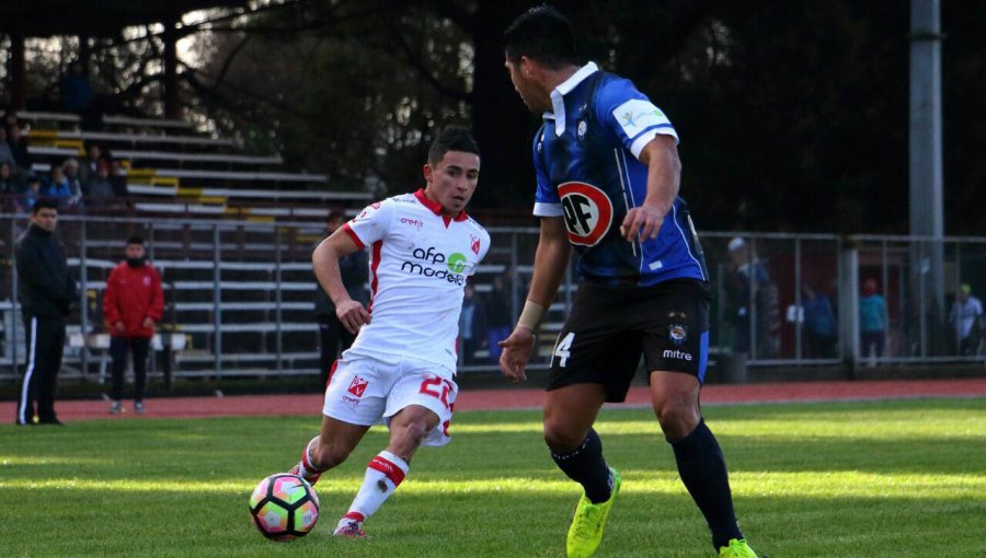 Huachipato remó desde atrás para vencer a Deportes Valdivia por la Copa Chile