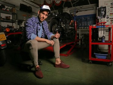 Scalpers en Chile: La camisa de la calavera ya está en el país para hombres con estilo único