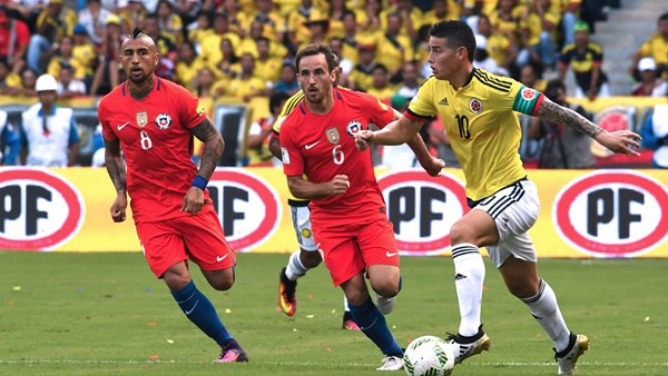 Arturo Vidal, un anfitrión de lujo para James en Bayern Munich