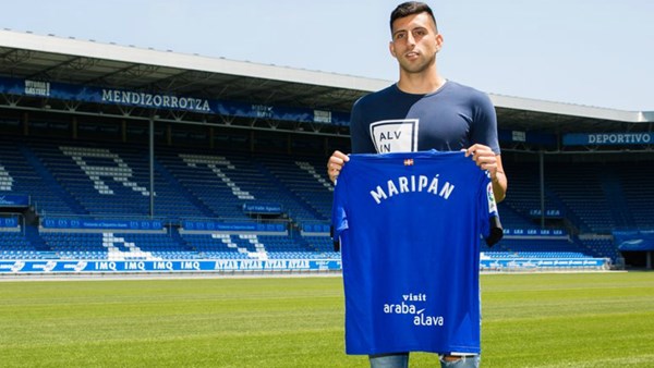 El ex UC Guillermo Maripán es presentado como nuevo jugador del Alavés de España