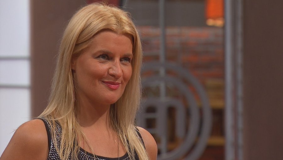 Extrovertida Pola revela relación fuera del set con uno de los jueces de MasterChef