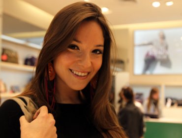 Kel Calderón seduce a sus seguidores con foto sin una gota de maquillaje