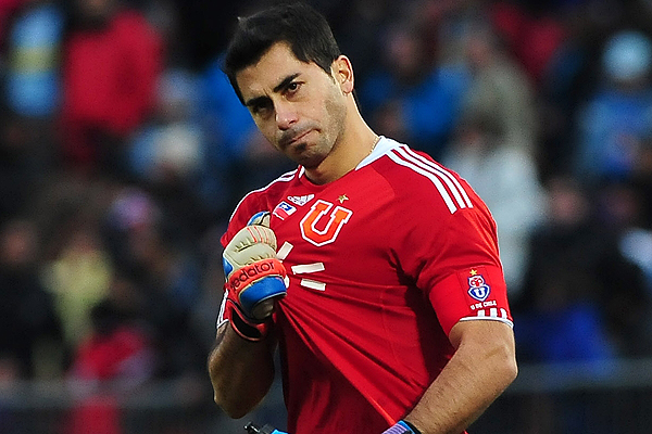 Johnny Herrera sigue dejando su huella en la Universidad de Chile