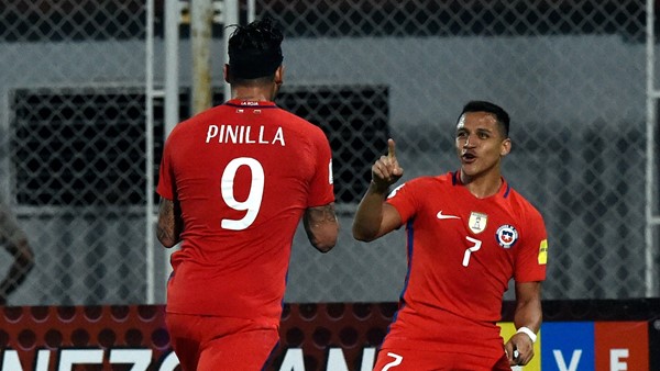 Pinilla imagina a Alexis en PSG y en un tridente explosivo