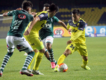 Universidad de Concepción y Santiago Wanderers miden fuerzas en el Ester Roa