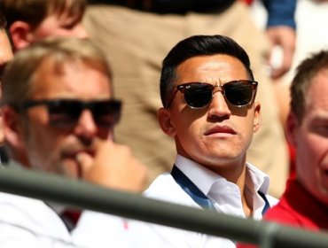 Alexis Sánchez se encamina a quedarse un año más en Arsenal