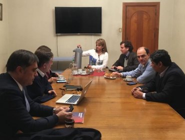 Crisis total en lista parlamentaria de Chile Vamos: Evopoli amenaza con ir en lista propia