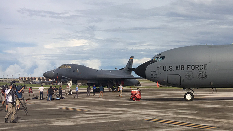 EE.UU. abre la base aérea de Guam a los periodistas en plena tensión con Pionyang