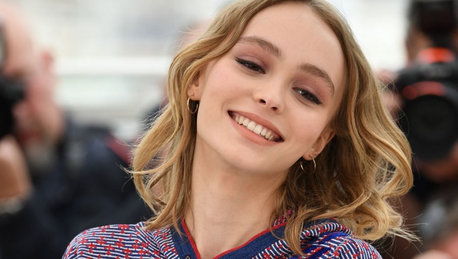 El atrevido topless de Lily-Rose, la hija de Johnny Depp