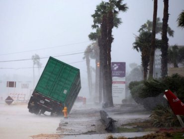 Huracán Harvey se debilita y se convertiría en tormenta tropical