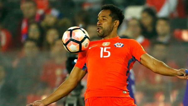 Otra mala para Pizzi: Beausejour se perderá el duelo con Ecuador