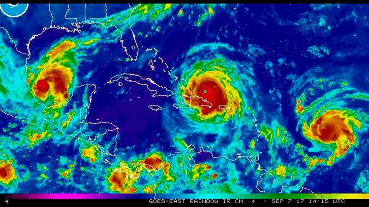 Alerta máxima en el Caribe y Miami: Tres huracanes en fila avanzan a EEUU