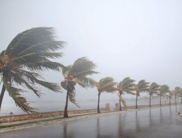 El huracán Irma se fortalece tras devastar la costa norte de Cuba