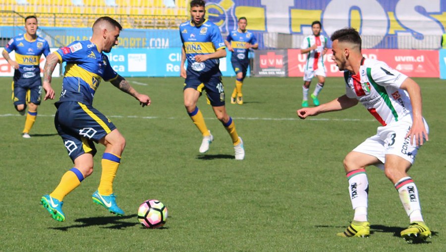 Everton derrota a Palestino en Viña del Mar y sigue como sublíder