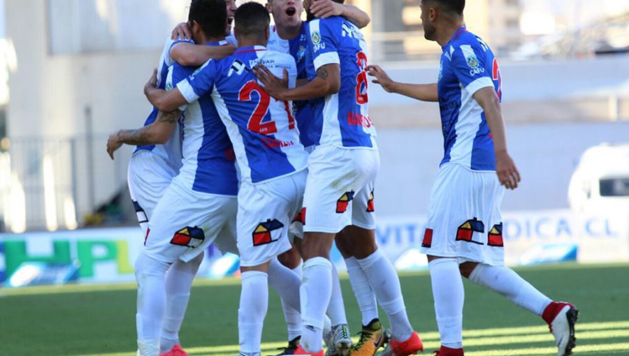 Deportes Antofagasta ganó a Huachipato y sigue en la lucha por el torneo