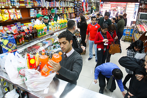 Así funcionará el comercio durante este fin de semana de Fiestas Patrias