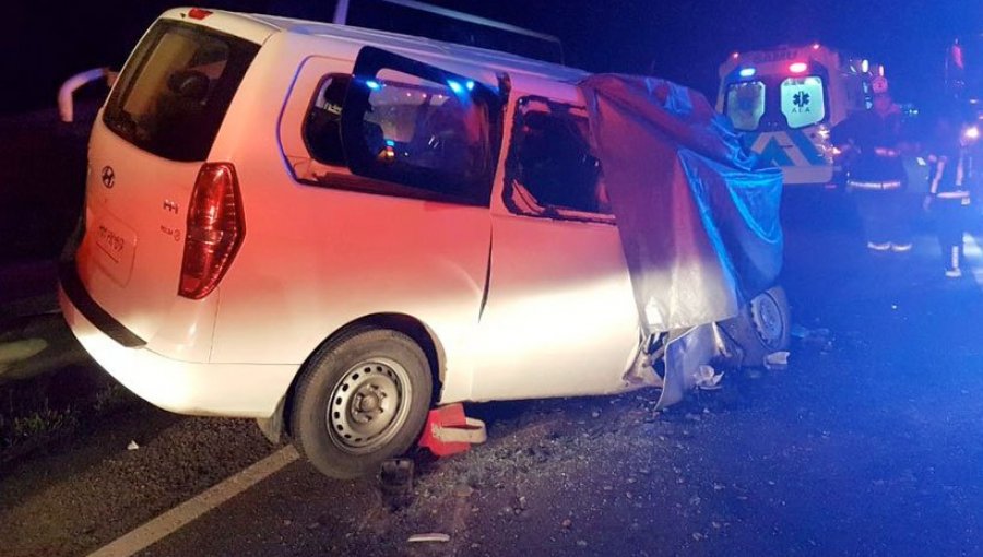 Fatal accidente en Llay Llay deja 4 personas muertas tras volcar furgón