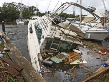 Residentes de Florida quedan pasmados por daños tras paso de Huracán Irma