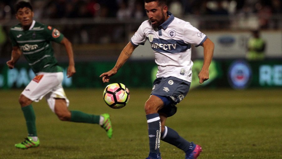 Deportes Temuco y Universidad católica chocan en busca de un necesario triunfo en el Germán Becker