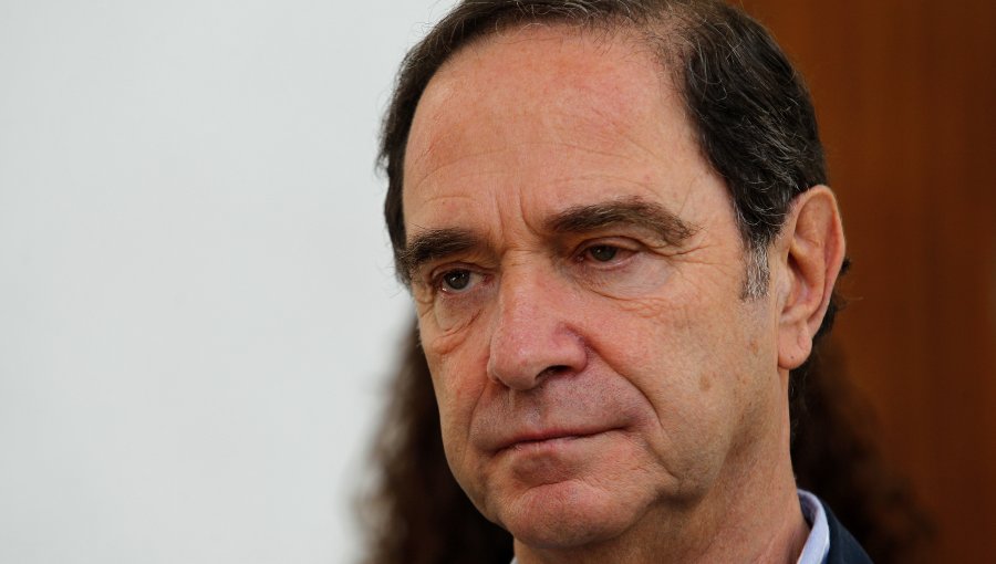 Hernán Larraín dice José Antonio Kast le hace daño a la UDI y a candidatura de Piñera