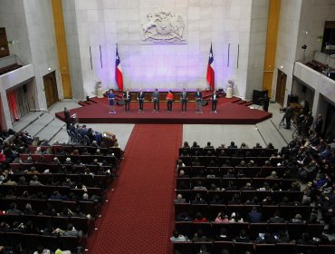 Huelga de hambre y derechos humanos marcan primer debate presidencial