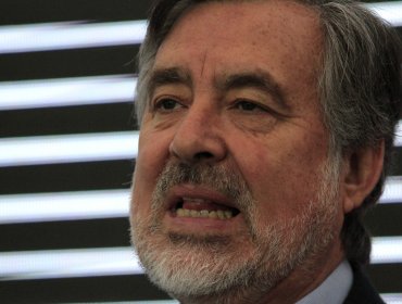 Encuesta Cadem: Alejandro Guillier sigue al alza mientras Sebastián Piñera lidera el sondeo