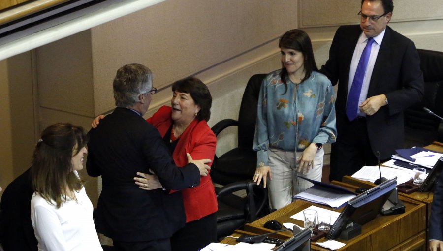 Desmunicipalización de la Educación: Habla la Ministra "Recuperamos la educación pública como baluarte"