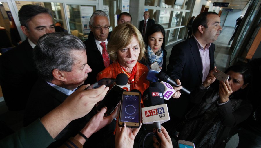 Providencia se querella por déficit en educación de unos $3 mil millones