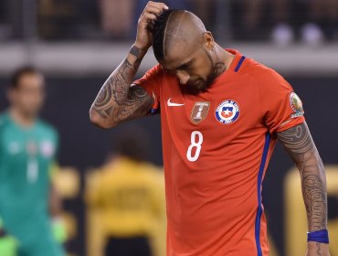 Arturo Vidal quedó suspendido para jugar el partido ante Brasil