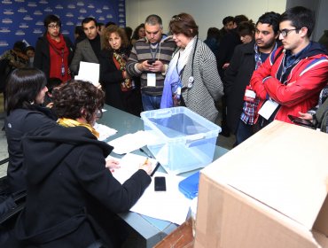 Registro Civil detecta irregularidad en padrón del Servel: Más de 45 mil votantes superan los 100 años