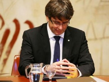 Cataluña se asoma a declaración de independencia pese a advertencias de Madrid