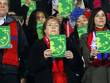 Bachelet y fracaso de Chile:"En las alegrías y las tristezas, estoy con la Roja"