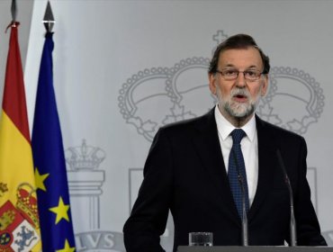 España suspenderá autonomía catalana tras amenaza de declarar independencia formal