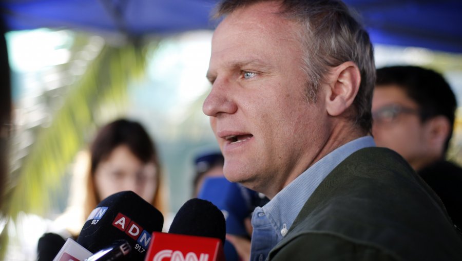 Felipe Kast emplaza a Bachelet a pedir “disculpas” a familia Luchsinger-Mackay