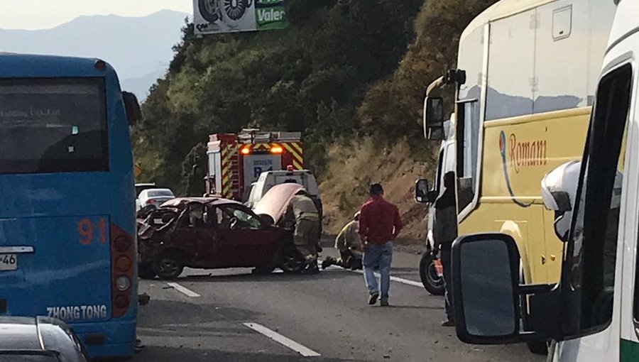 Mujer muere en accidente en la ruta 68 tras choque entre dos vehículos