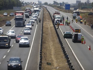 Pese a 18 fallecidos por accidentes de tránsito Carabineros hace positivo balance de fin de semana largo