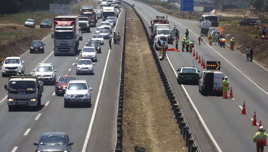 Pese a 18 fallecidos por accidentes de tránsito Carabineros hace positivo balance de fin de semana largo