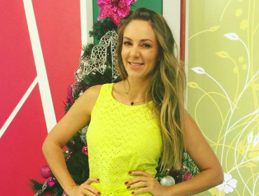 La nueva milf de la tv chilena: Mira el bikinazo de Janine Leal en Sao Paulo