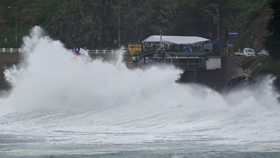 Nuevo aviso de marejadas pone en alerta a zonas costeras en todo el país