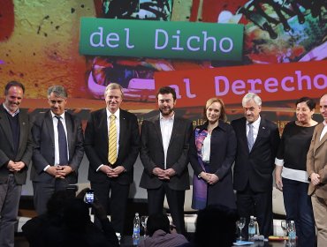 Este lunes los 8 candidatos participan de último gran debate previo a elecciones