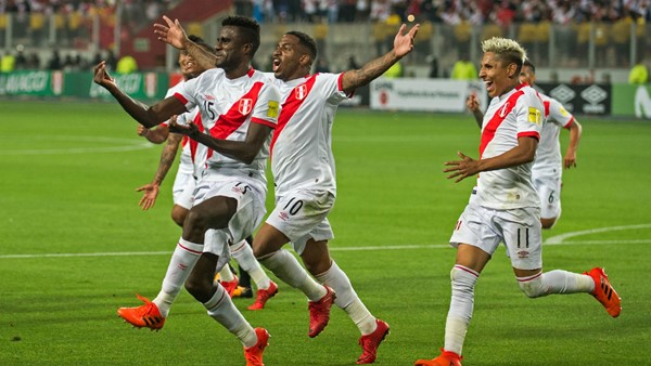 Perú le gana a Nueva Zelanda el repechaje y vuelve a un Mundial tras 36 años