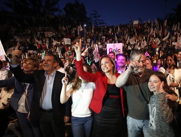 Cierre de Campaña de Carolina Goic reúne a 3 mil personas en el Estadio Nacional