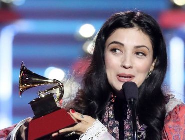 Mon Laferte consagra su carrera internacional al ganar su primer Grammy Latino