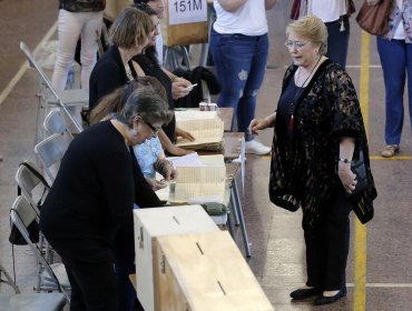 Presidenta Bachelet votó y aseguró que “el legado lo defenderán los ciudadanos”