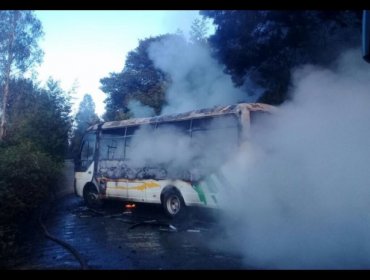 Atentado en Día de Elecciones: Bus es quemado en La Araucanía