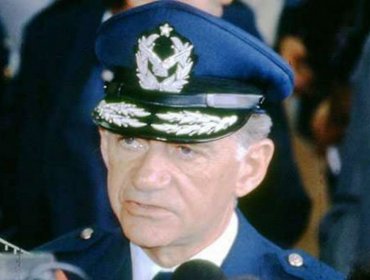 Muere Fernando Matthei: Padre de alcaldesa de Providencia y ex General de la Fuerza Aérea