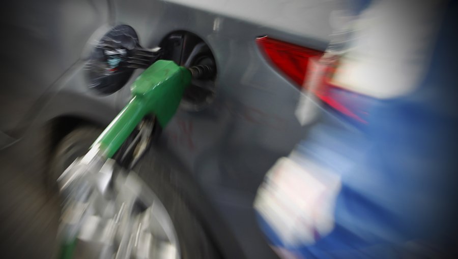 Todos los combustibles suben de precio a contar de este jueves