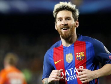 Messi renueva contrato hasta el 2021 con el Barcelona con cláusula de rescisión de 700 millones de euros