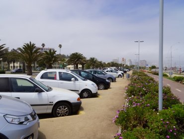 Nuevo sistema de estacionamiento en playas debutará en Viña del Mar