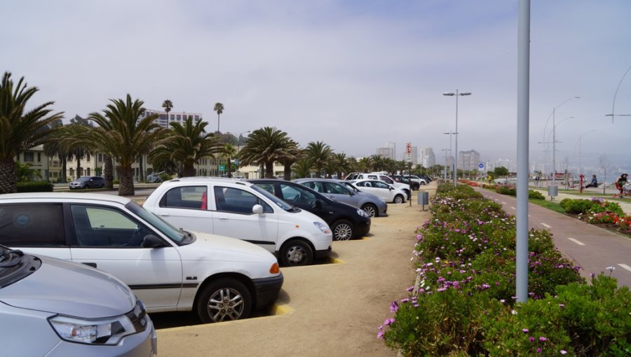 Nuevo sistema de estacionamiento en playas debutará en Viña del Mar